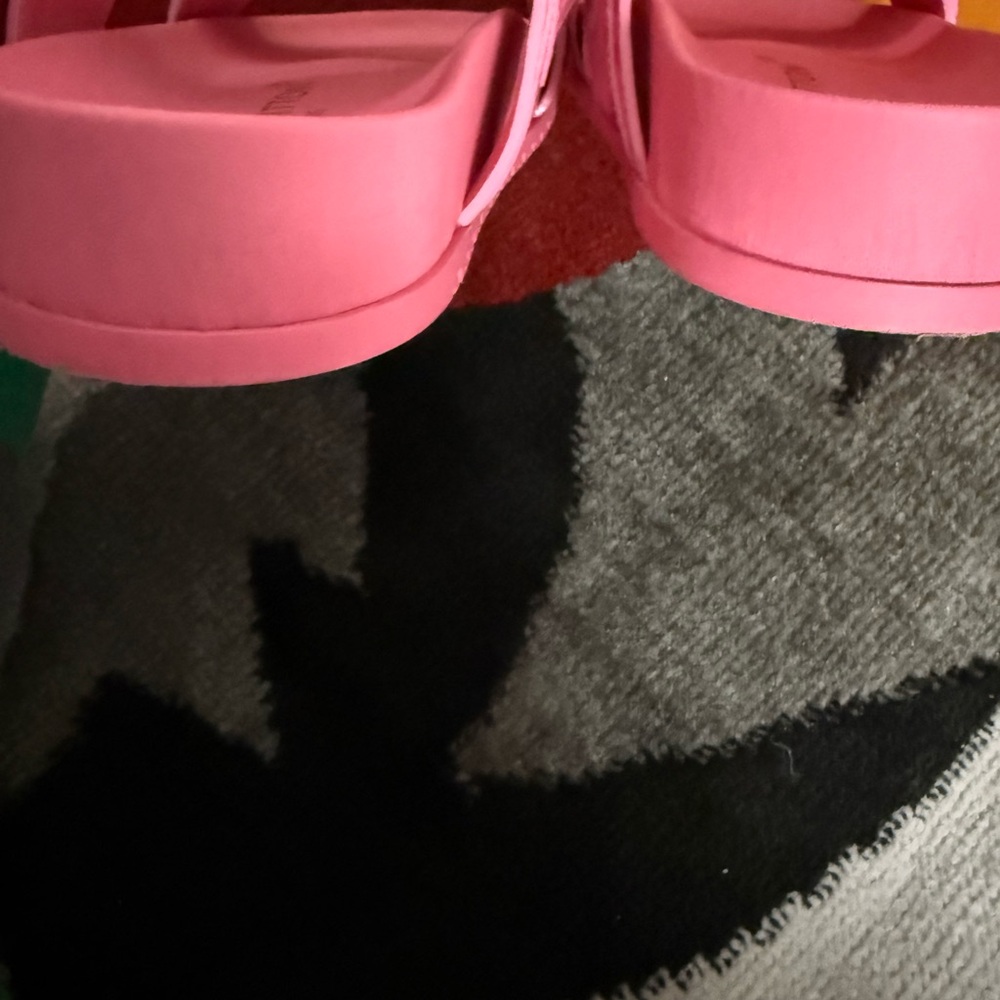 Louis Vuitton Pink Sandals - Picture 4 of 8